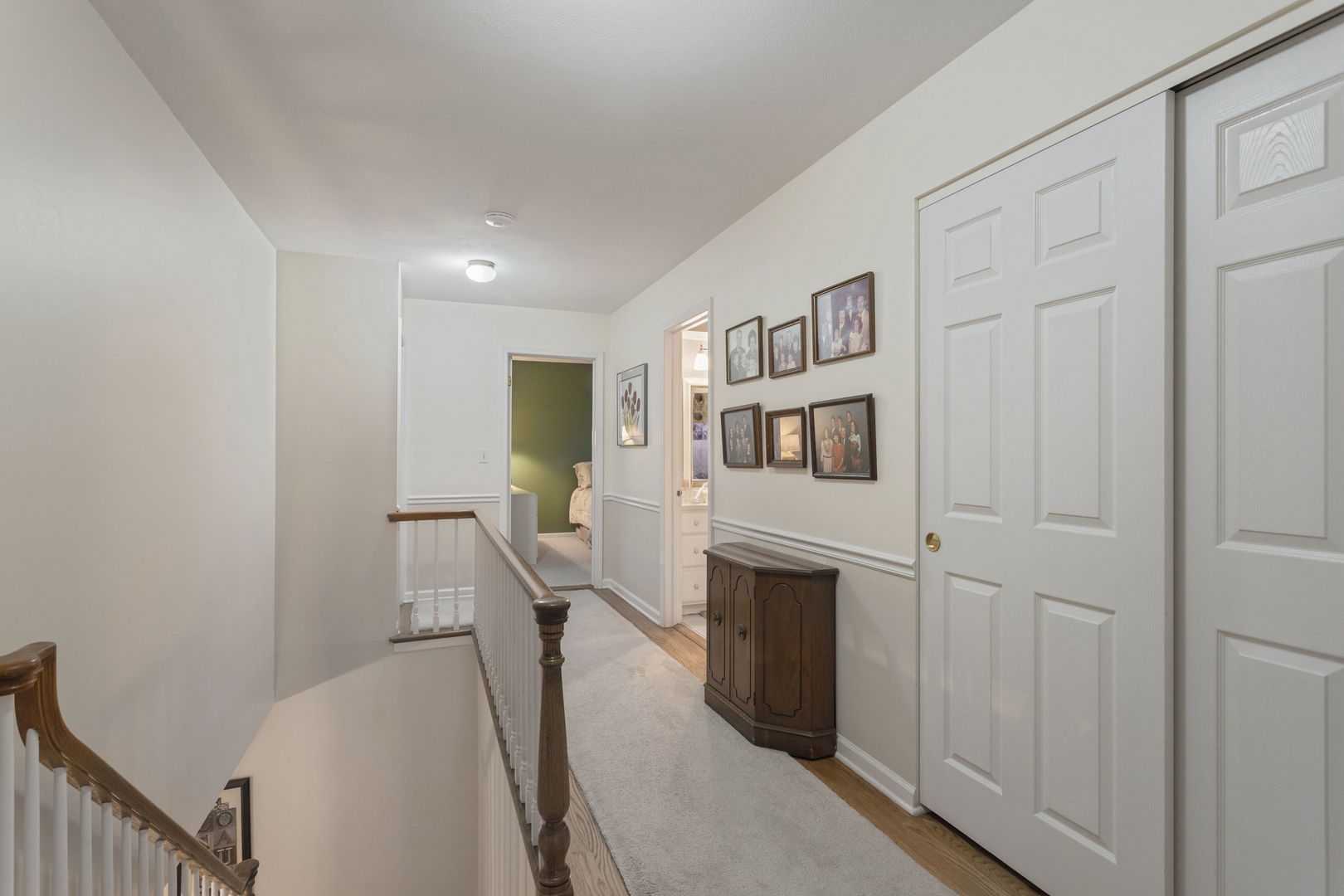 2407 N Hickory Lane, Arlington Heights, IL 60004