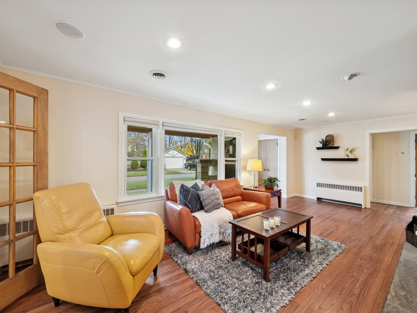 295 Ardmore Road, Des Plaines, IL 60016