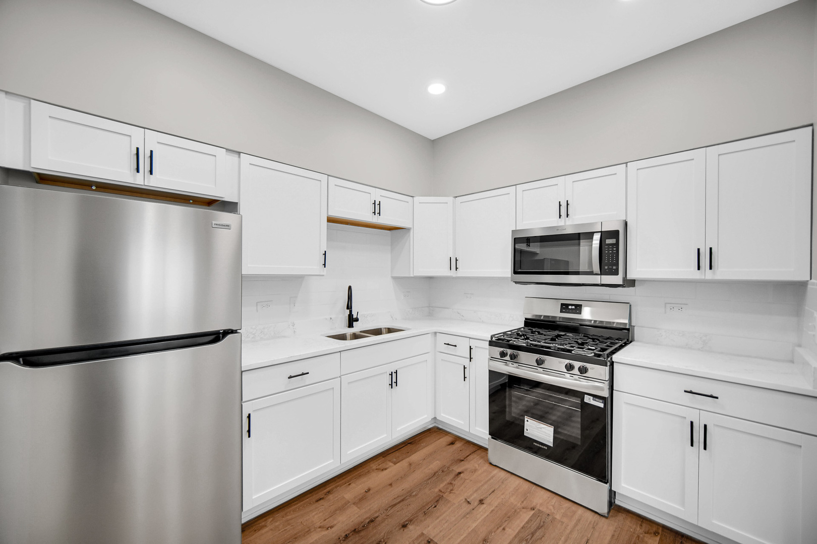 2205 Rossiter Parkway, Plainfield, IL 60586