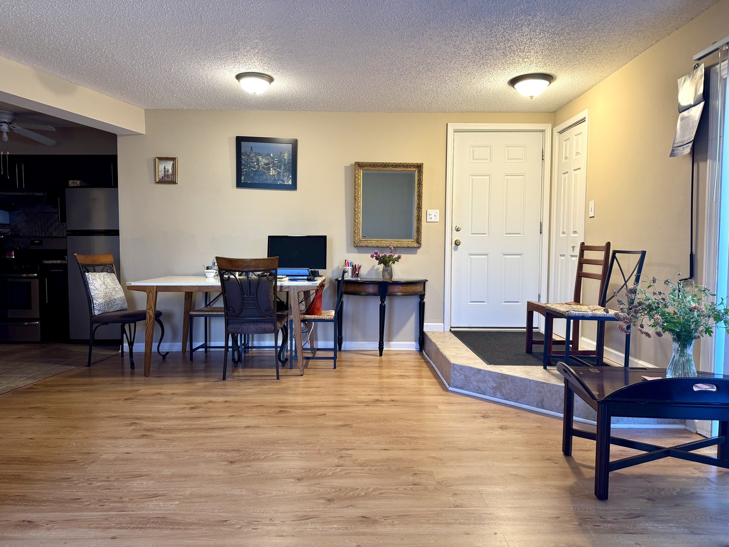 Vernon Hills, IL 60061