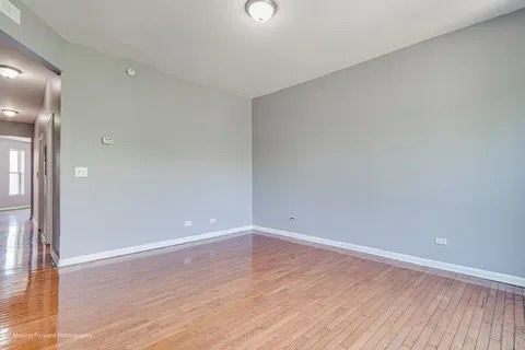 6506 S Saint Lawrence Avenue, Chicago, IL 60637