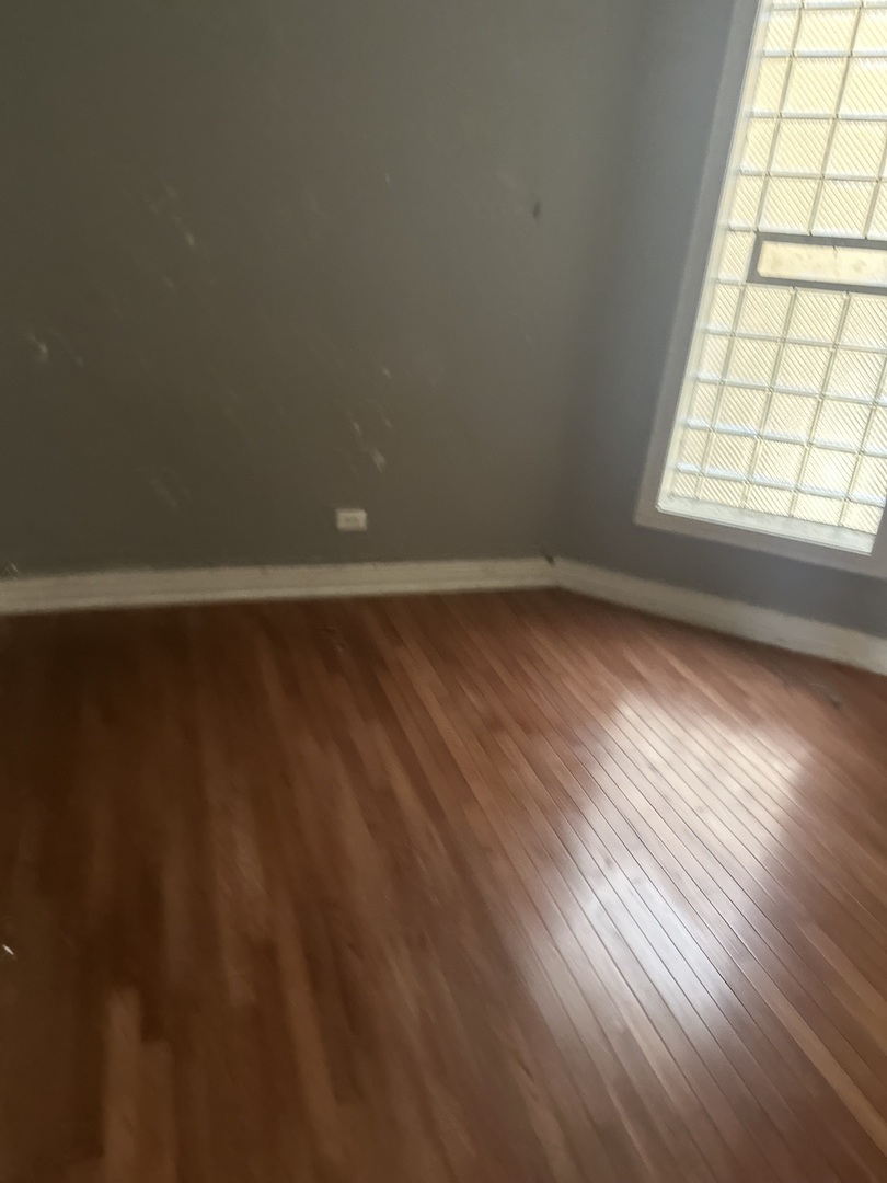 6506 S Saint Lawrence Avenue, Chicago, IL 60637