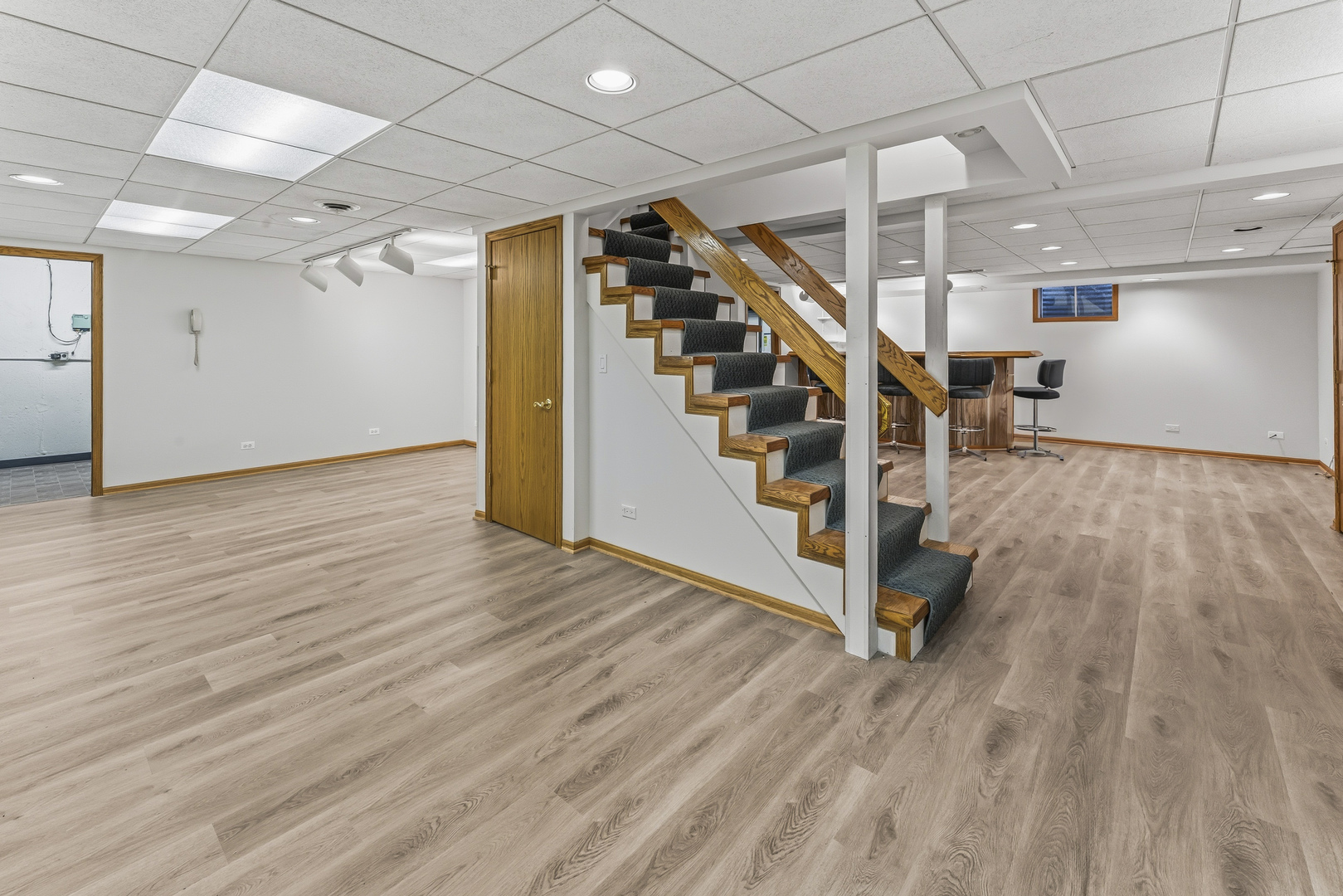 827 W Sandpiper Court, Palatine, IL 60067