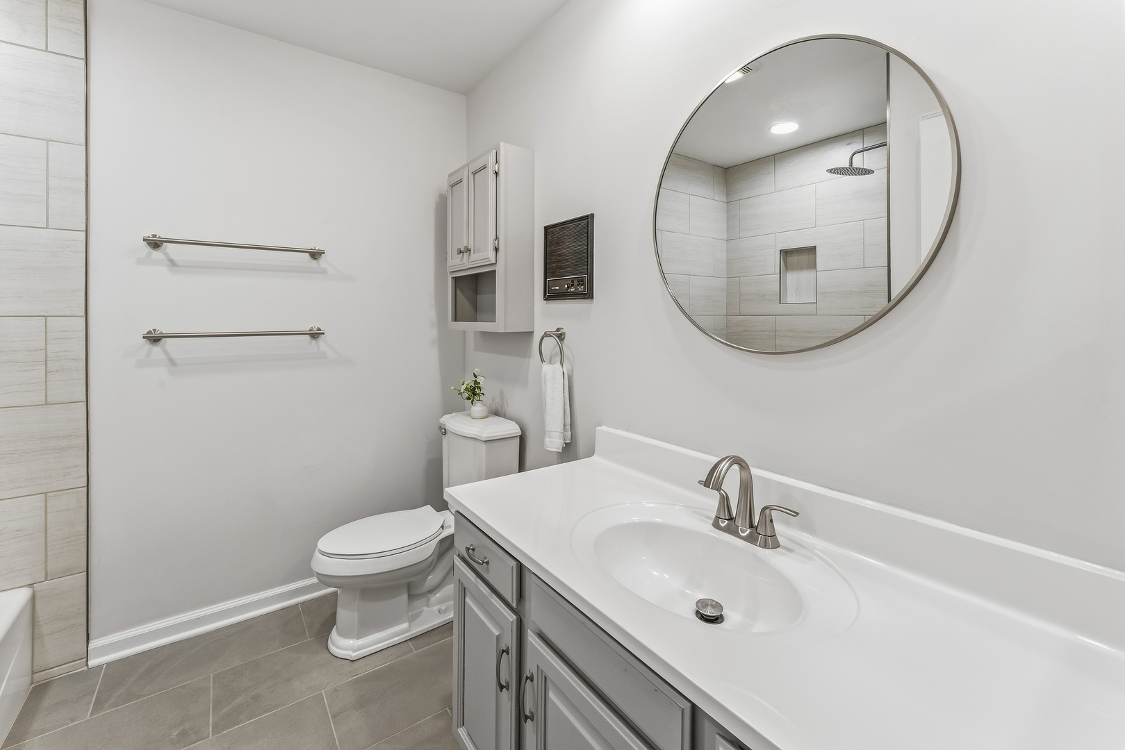 827 W Sandpiper Court, Palatine, IL 60067