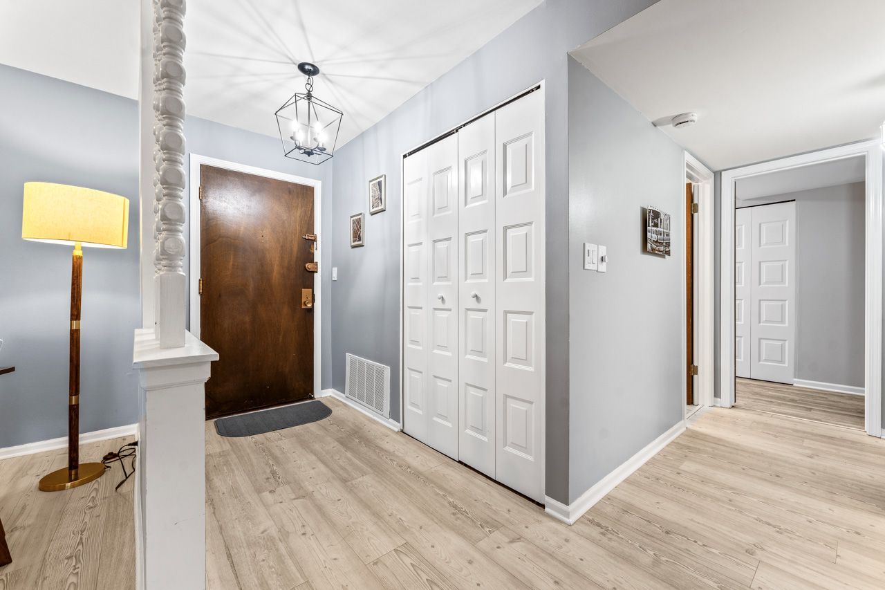 4900 Foster Street #304, Skokie, IL 60077