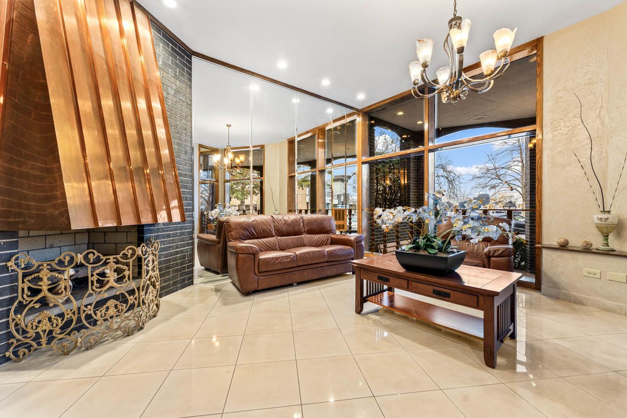 4900 Foster Street #304, Skokie, IL 60077