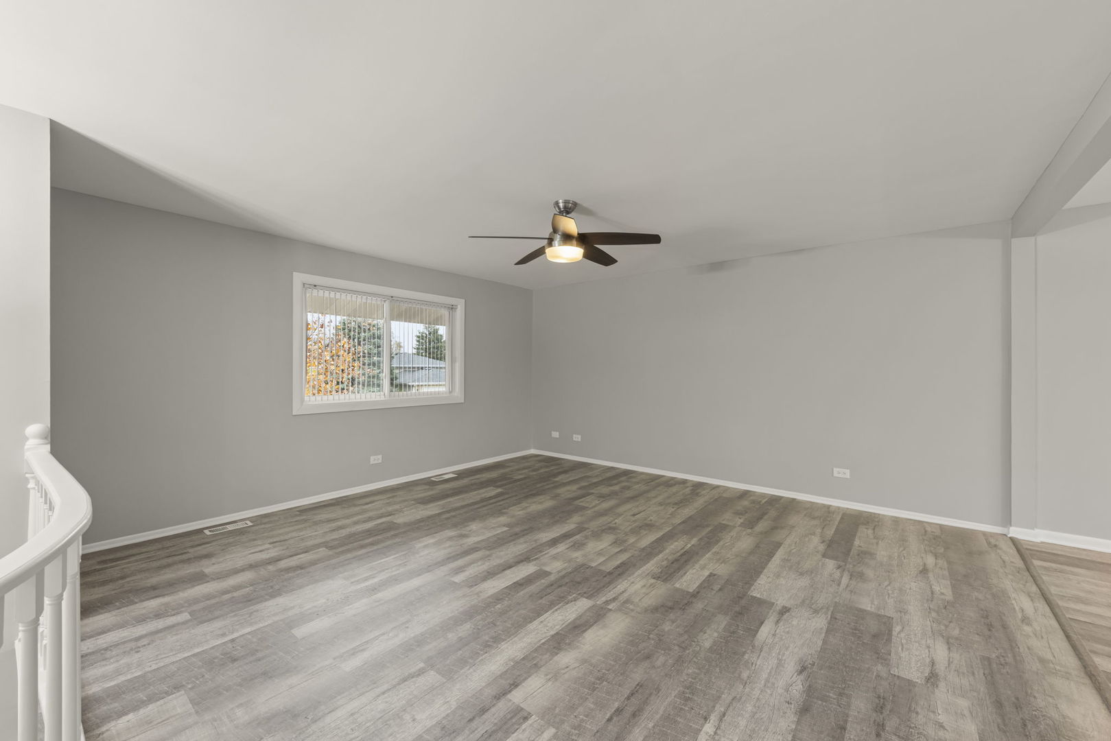 852 Napa Street, Carol Stream, IL 60188