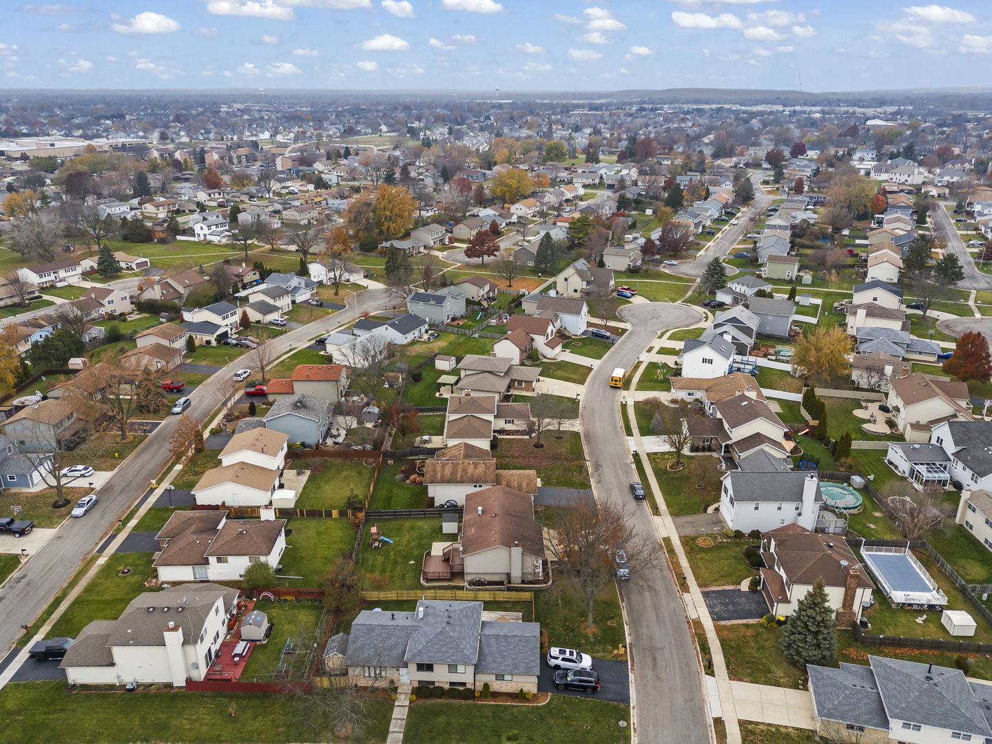 852 Napa Street, Carol Stream, IL 60188