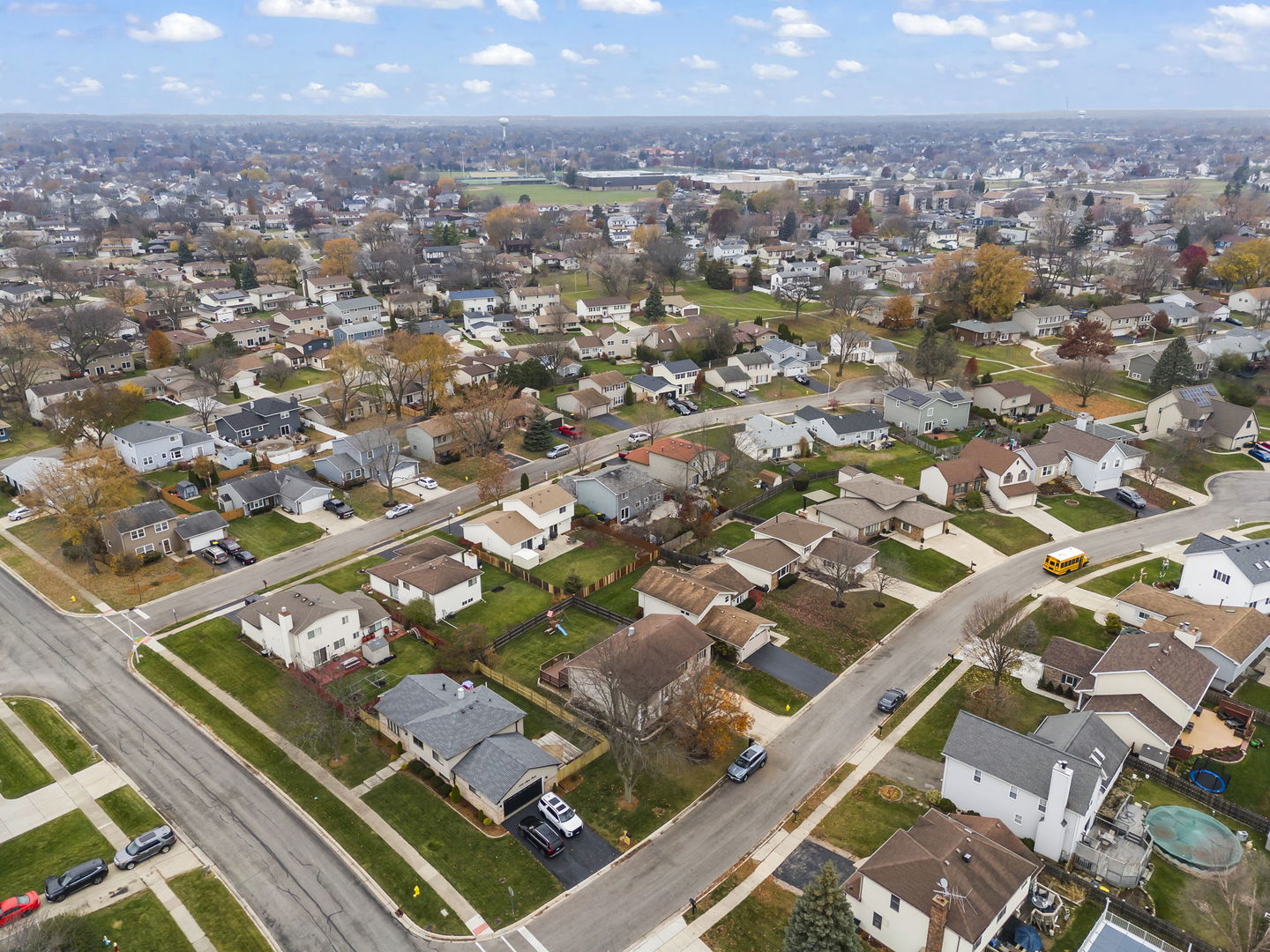 852 Napa Street, Carol Stream, IL 60188