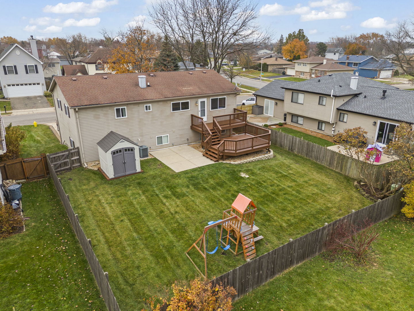 852 Napa Street, Carol Stream, IL 60188