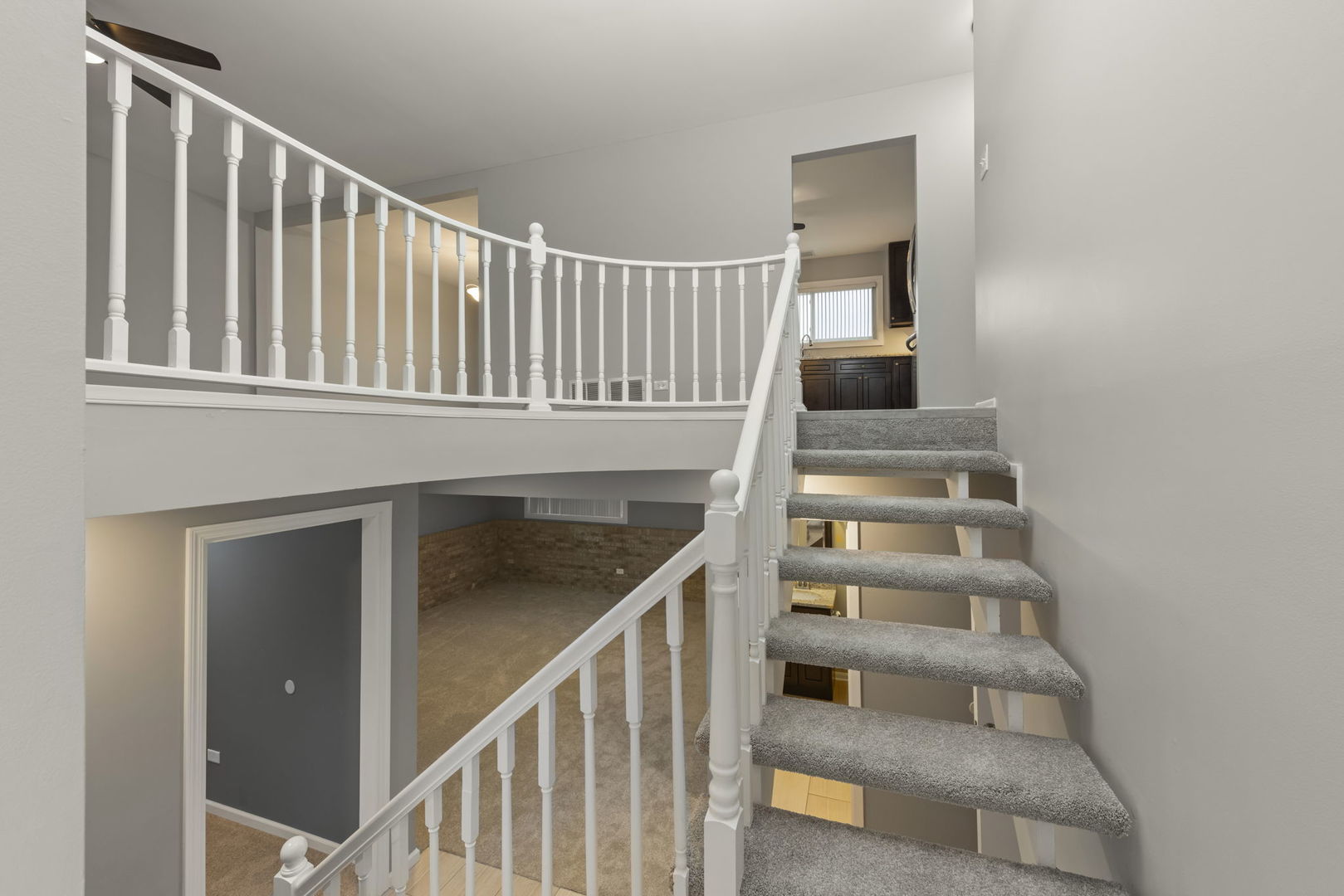 852 Napa Street, Carol Stream, IL 60188