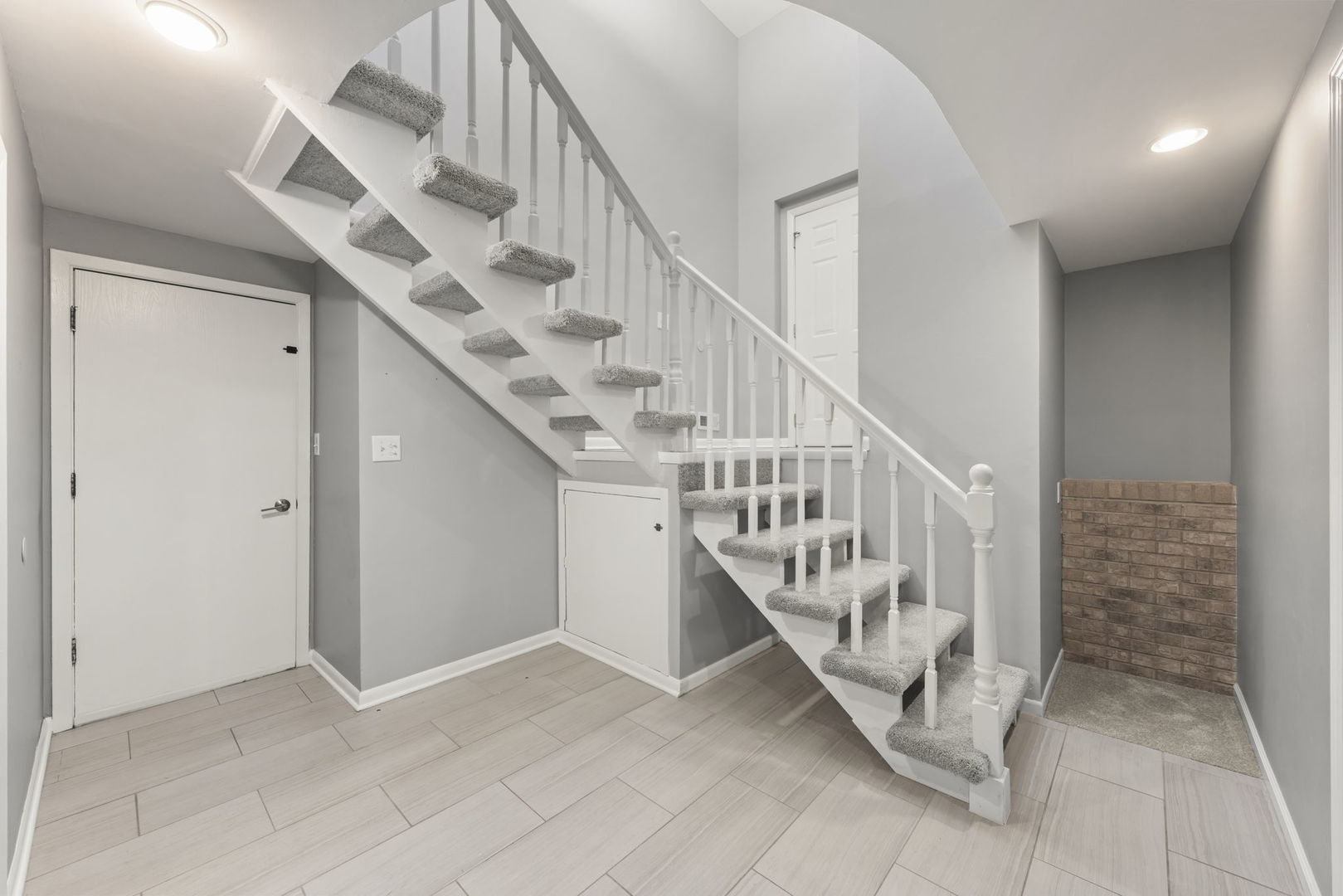 852 Napa Street, Carol Stream, IL 60188