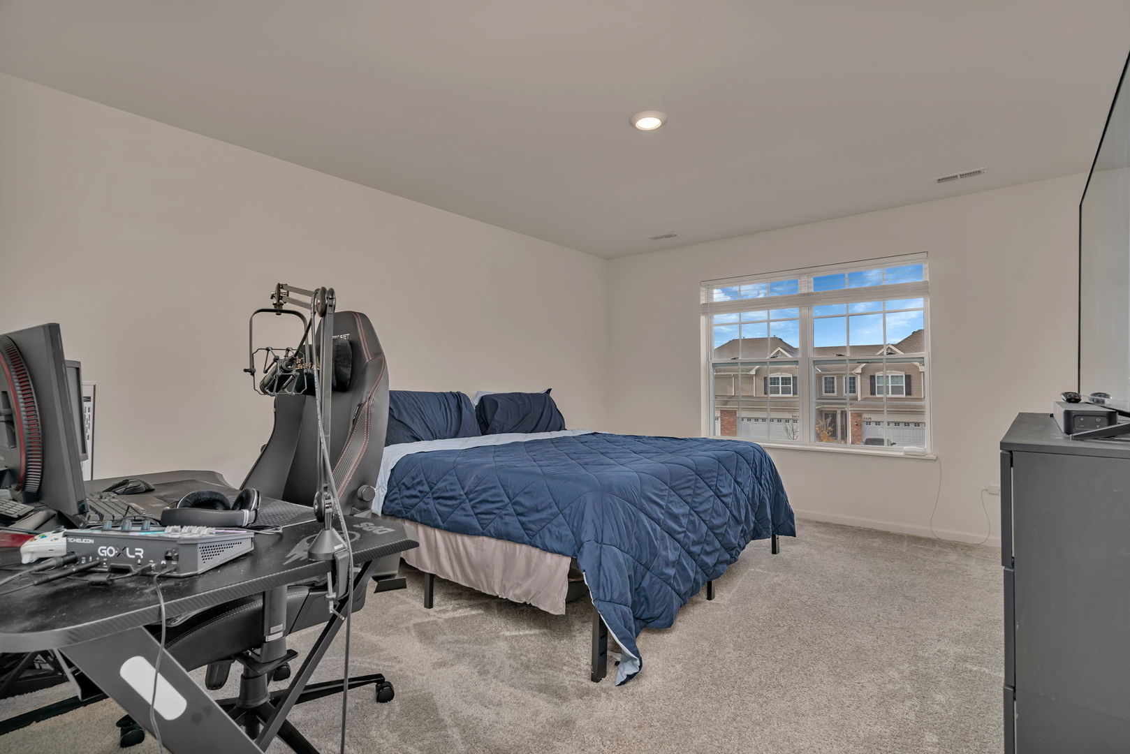 2108 Pembridge Lane, Joliet, IL 60431