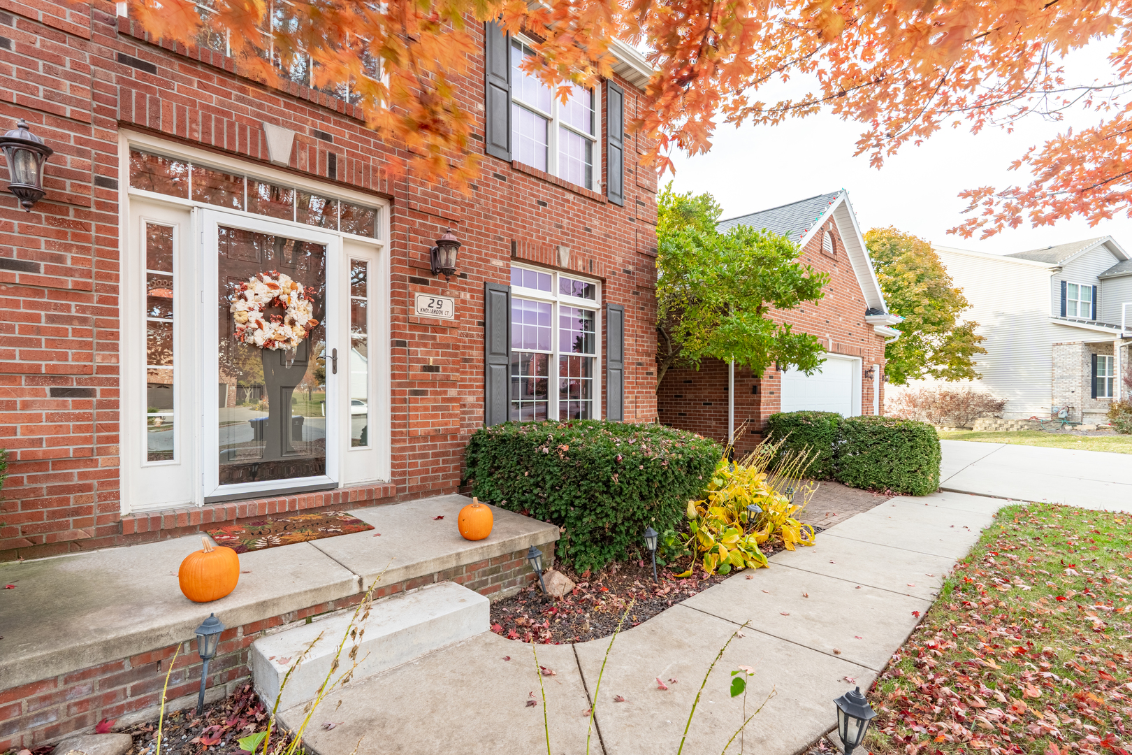 29 Knollbrook Court, Bloomington, IL 61705