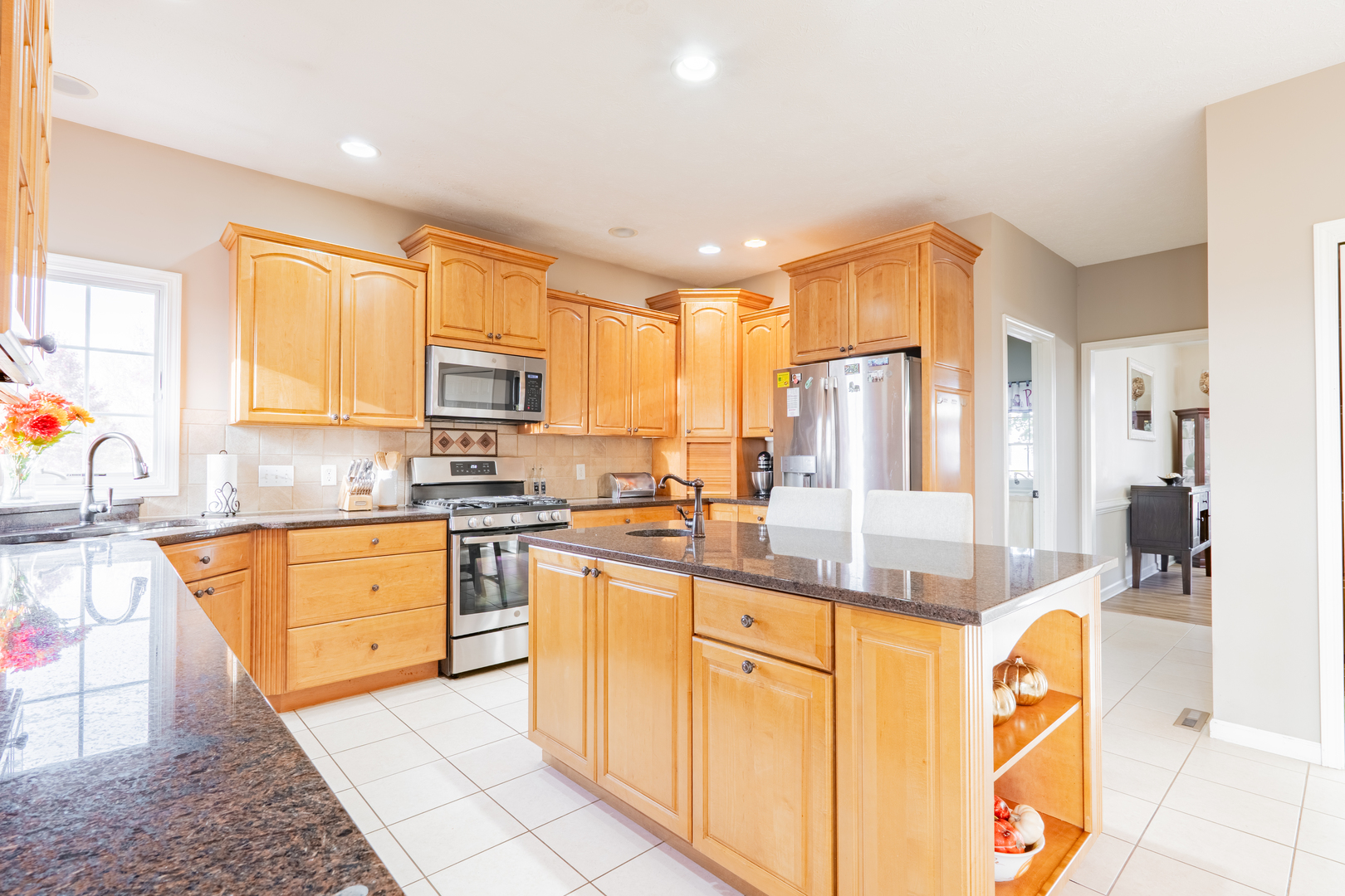 29 Knollbrook Court, Bloomington, IL 61705