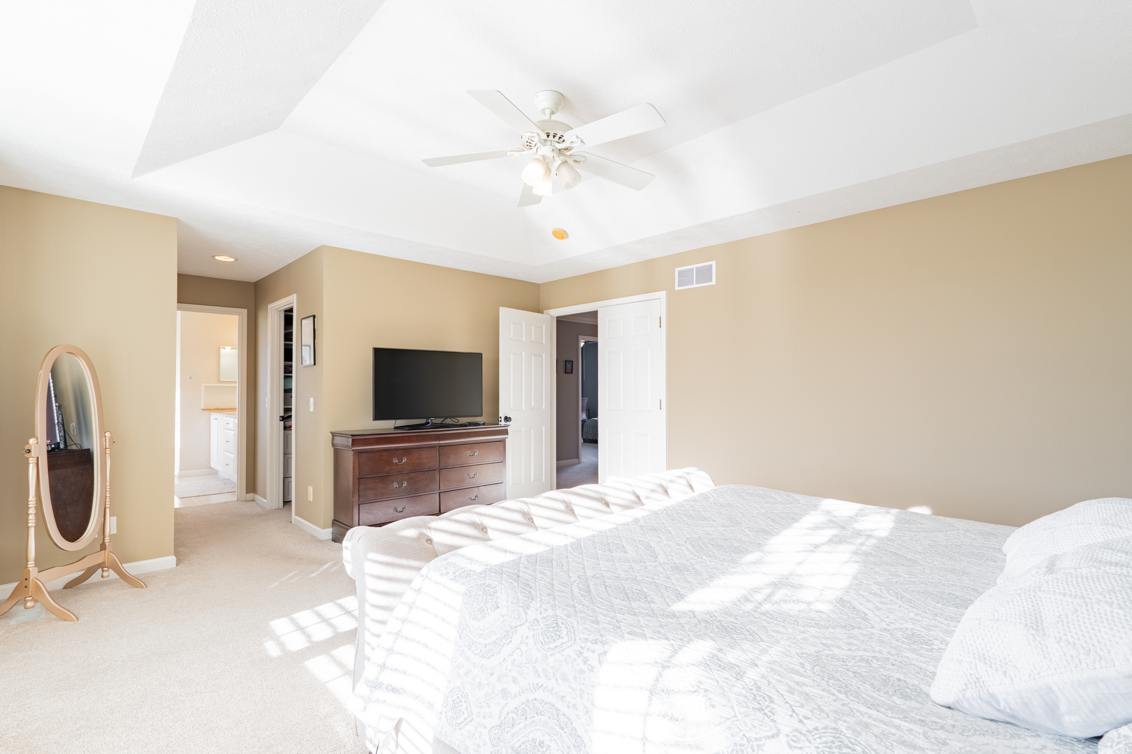 29 Knollbrook Court, Bloomington, IL 61705