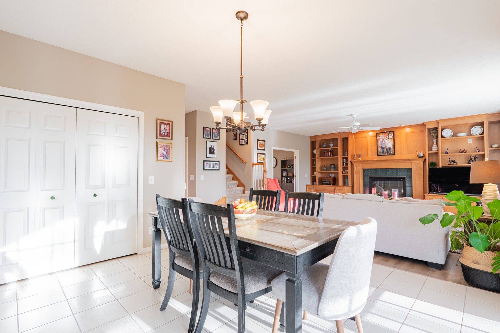 29 Knollbrook Court, Bloomington, IL 61705