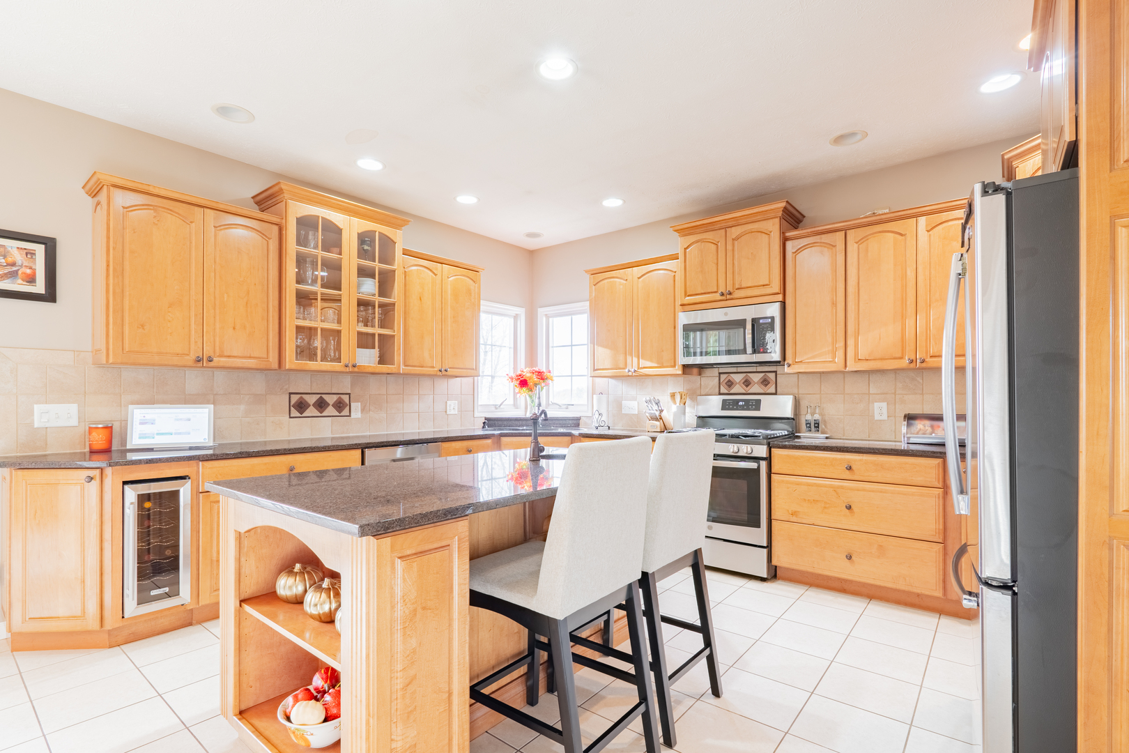 29 Knollbrook Court, Bloomington, IL 61705