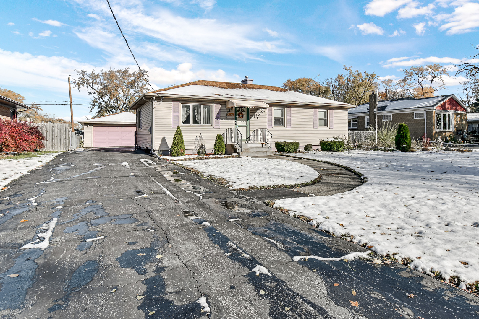 3346 Bernice Road, Lansing, IL 60438