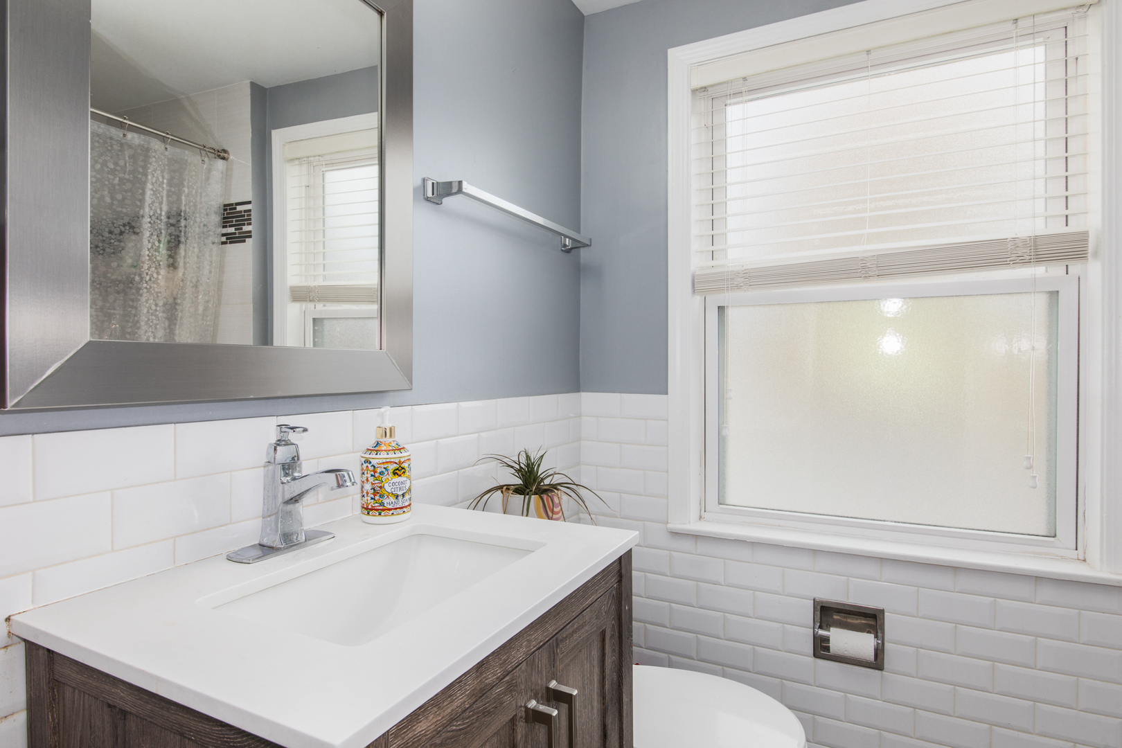 1413 Hoffman Avenue, Park Ridge, IL 60068