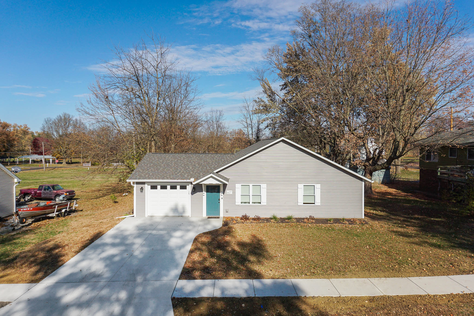 607 E 2nd Street, Delavan, IL 61734