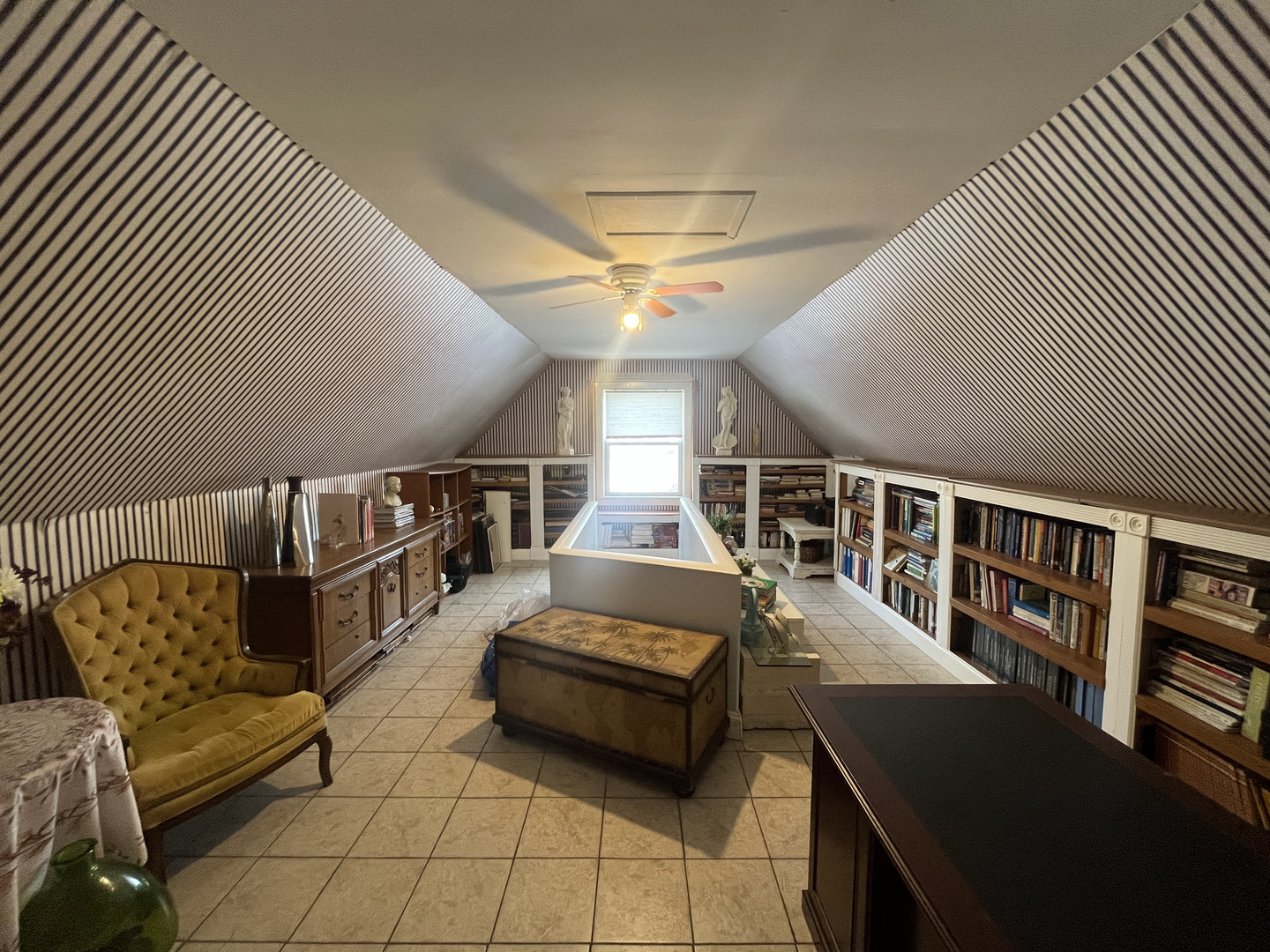 2904 W 103rd Street, Chicago, IL 60655