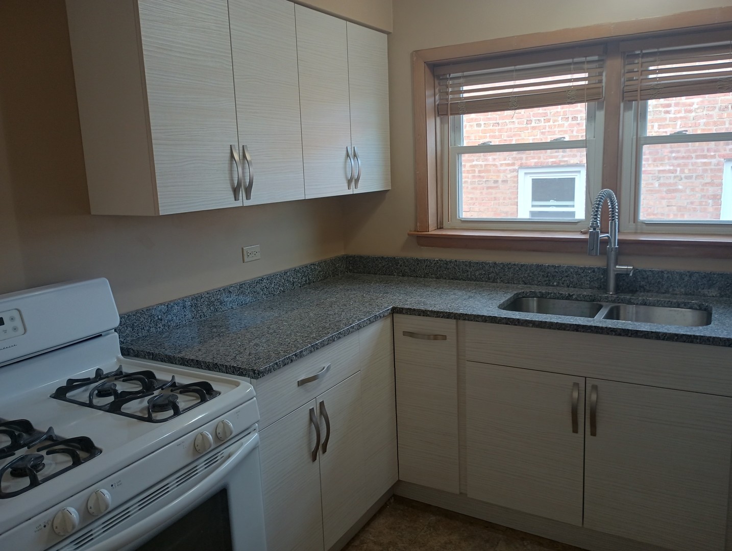 4950 Greenwood Street, Skokie, IL 60077