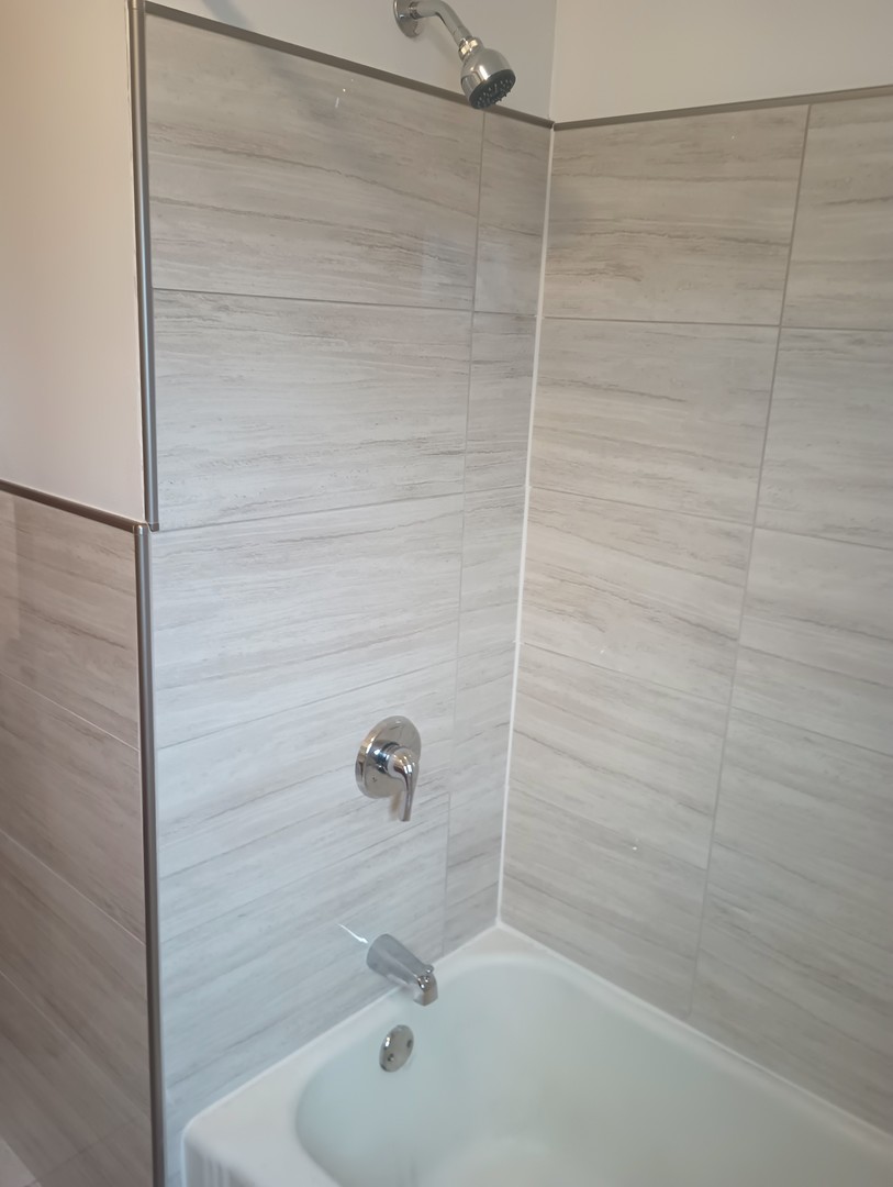 4950 Greenwood Street, Skokie, IL 60077