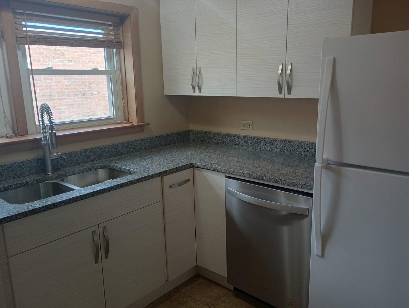 4950 Greenwood Street, Skokie, IL 60077