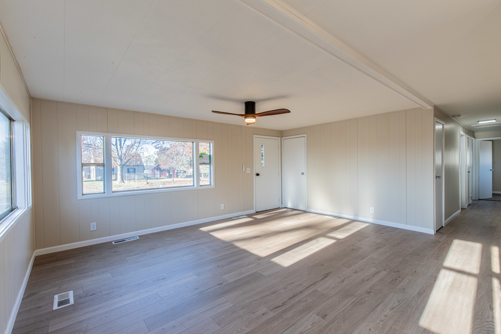 411 S Davis Street, Seatonville, IL 61359