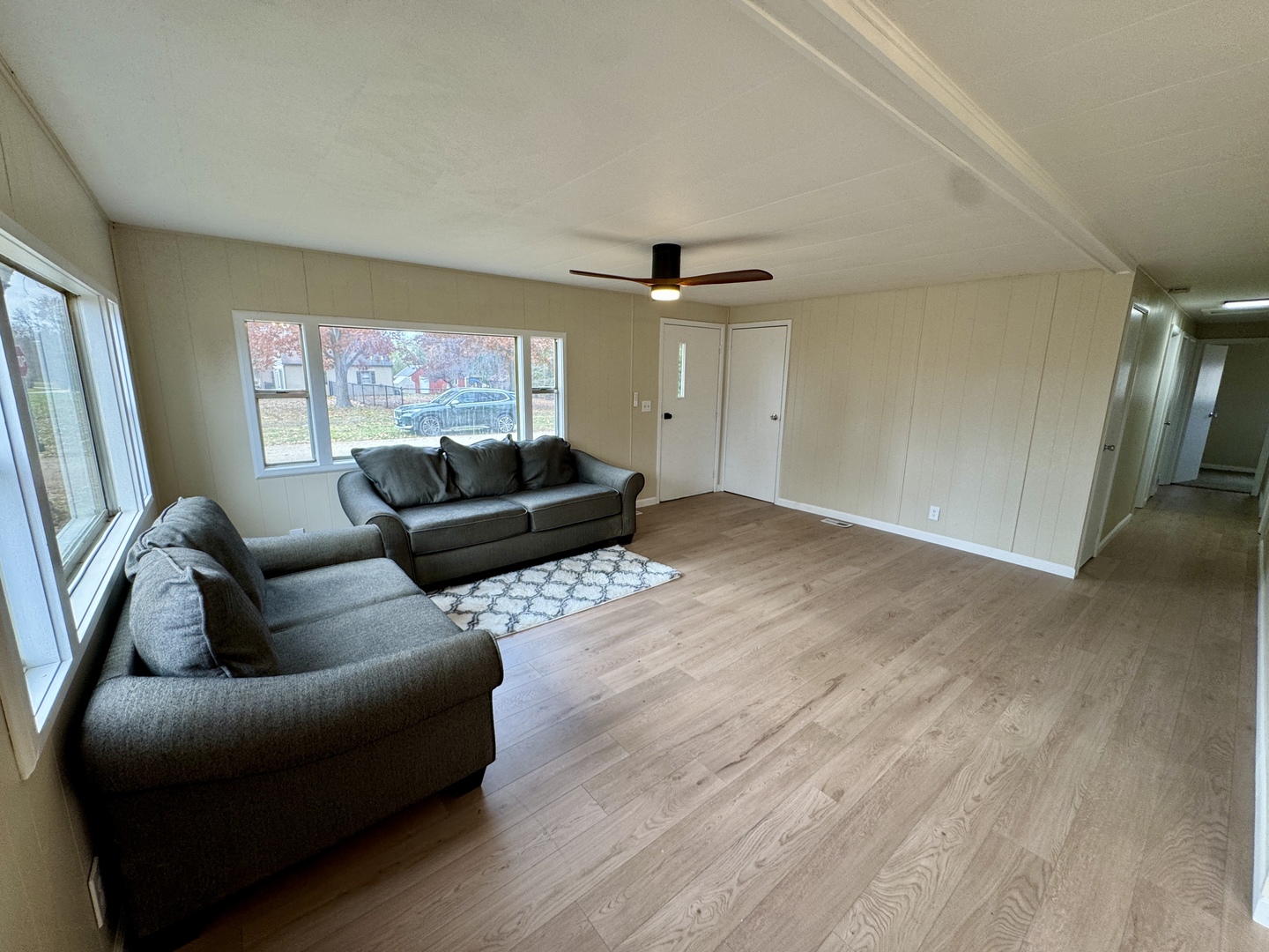 411 S Davis Street, Seatonville, IL 61359