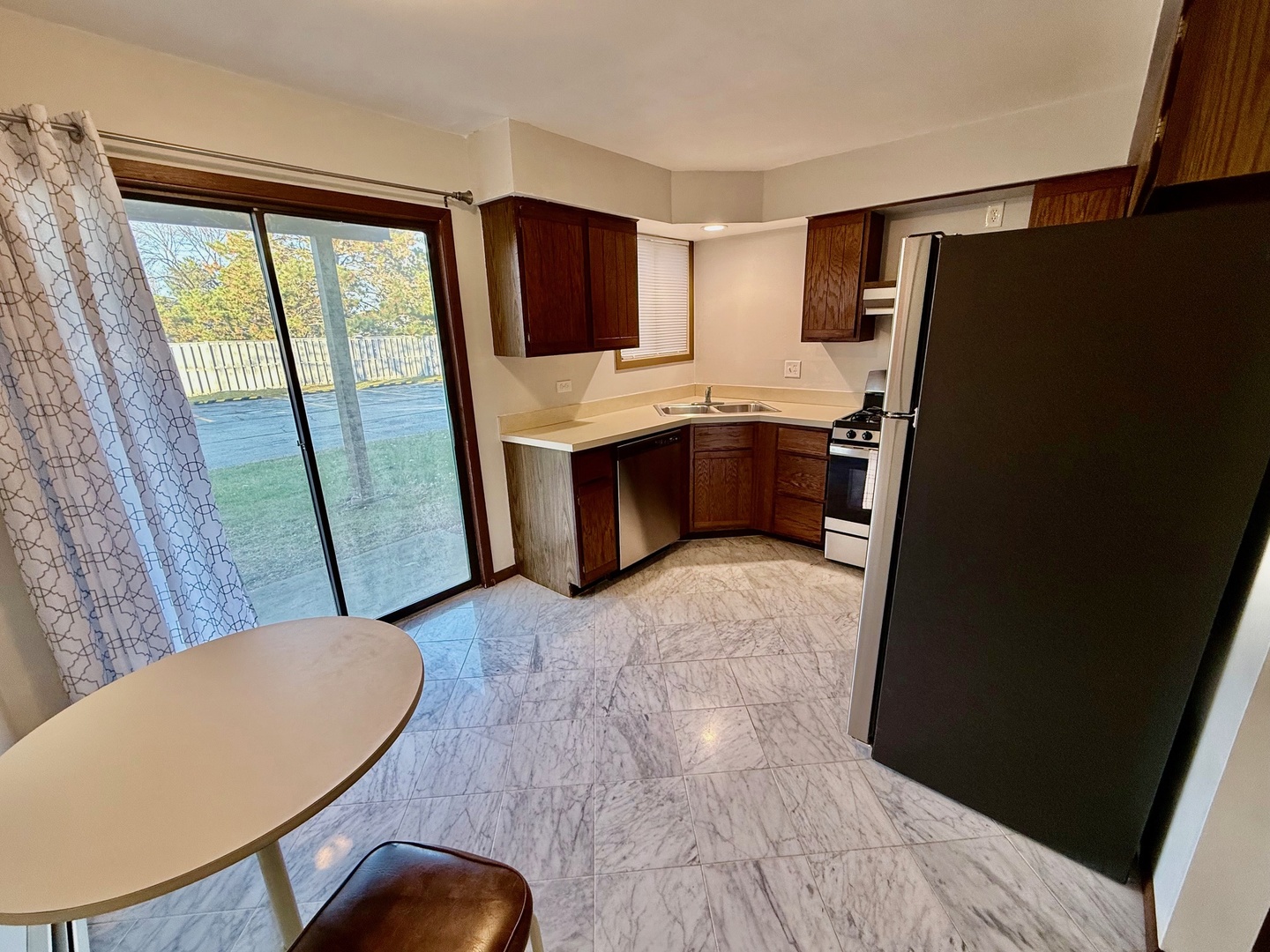 376 Echo Lane #1, Aurora, IL 60504