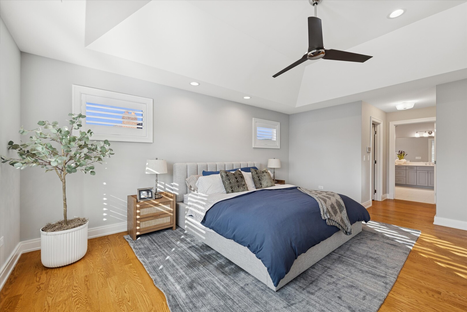 762 S Saylor Avenue, Elmhurst, IL 60126