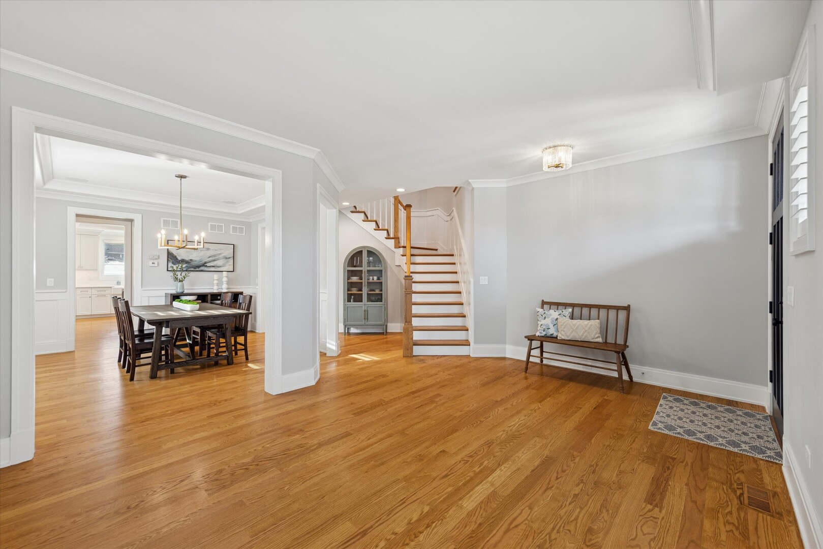 762 S Saylor Avenue, Elmhurst, IL 60126