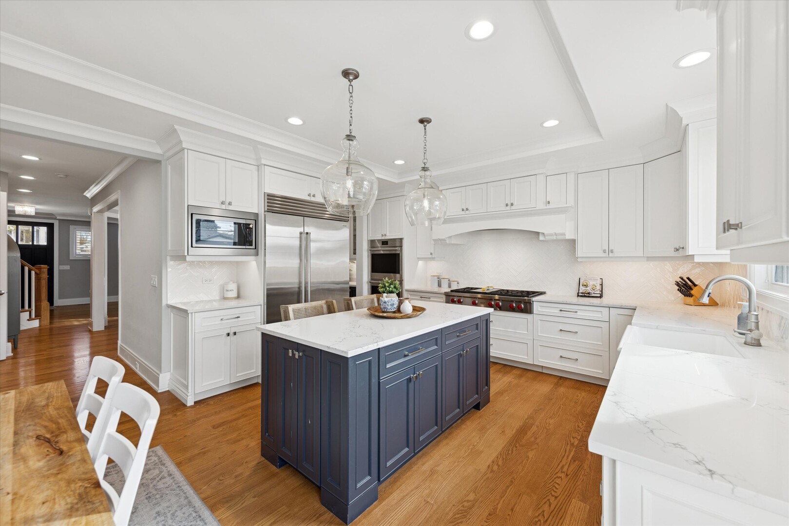 762 S Saylor Avenue, Elmhurst, IL 60126