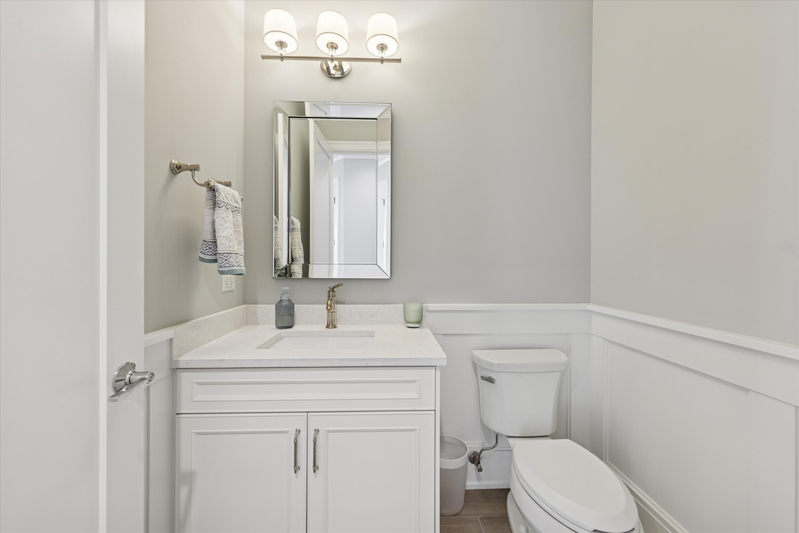 762 S Saylor Avenue, Elmhurst, IL 60126