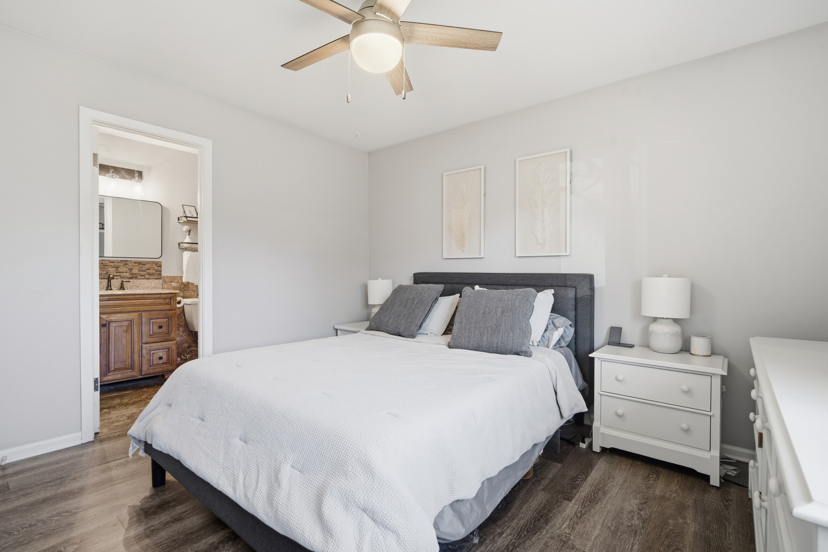 1288 N White Water Lane, Palatine, IL 60074