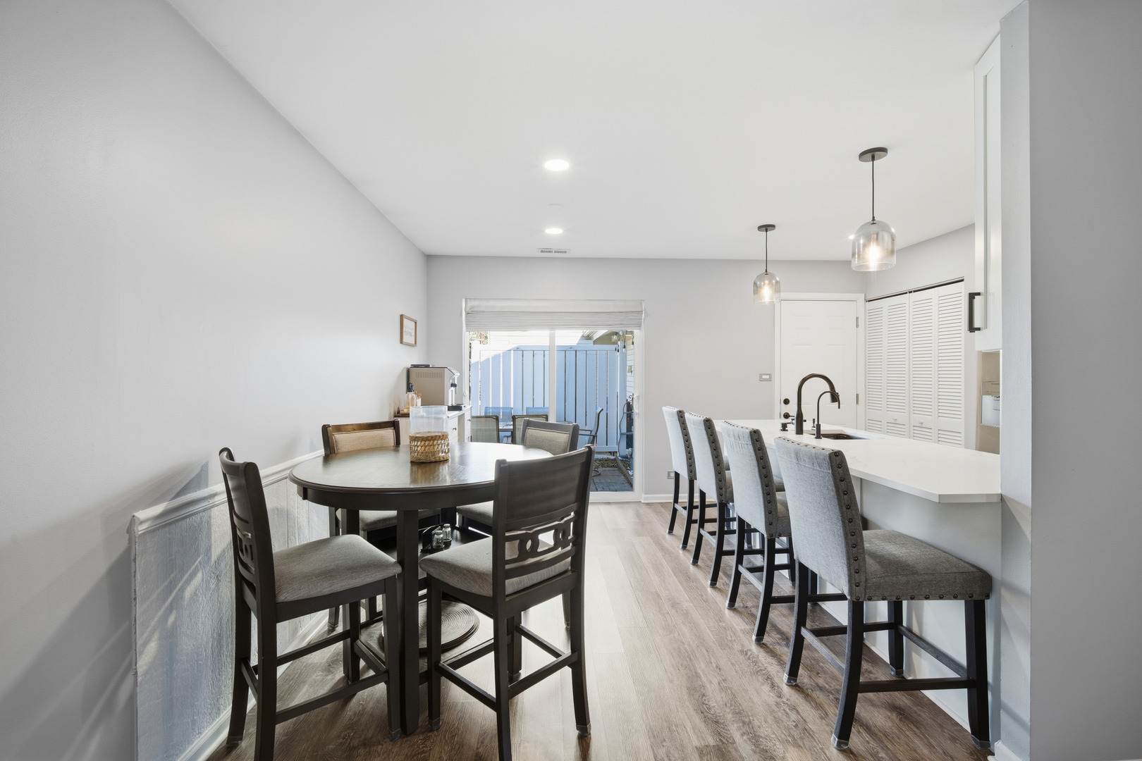 1288 N White Water Lane, Palatine, IL 60074