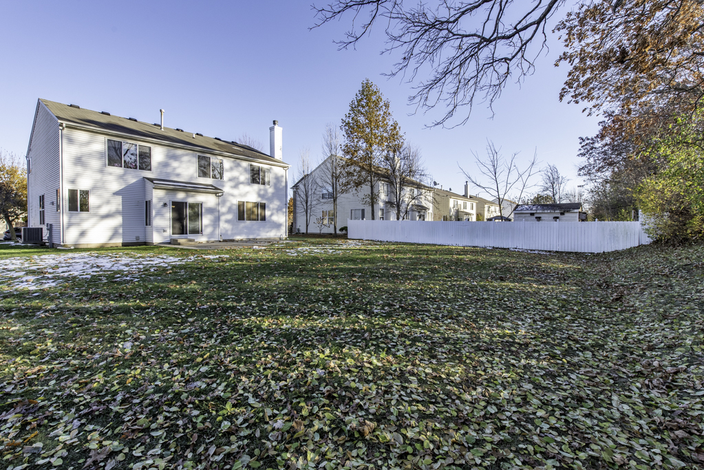 39128 N Ogden Lane, Beach Park, IL 60083