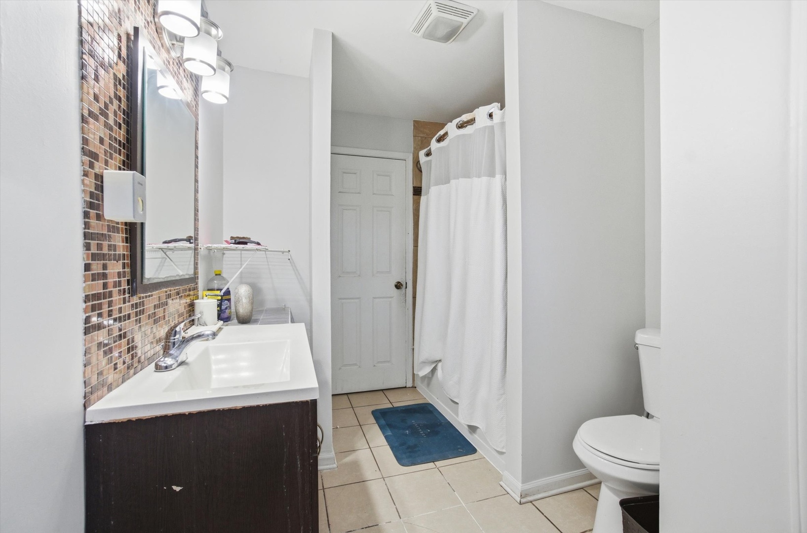 7151 Mulberry Street, Hanover Park, IL 60133