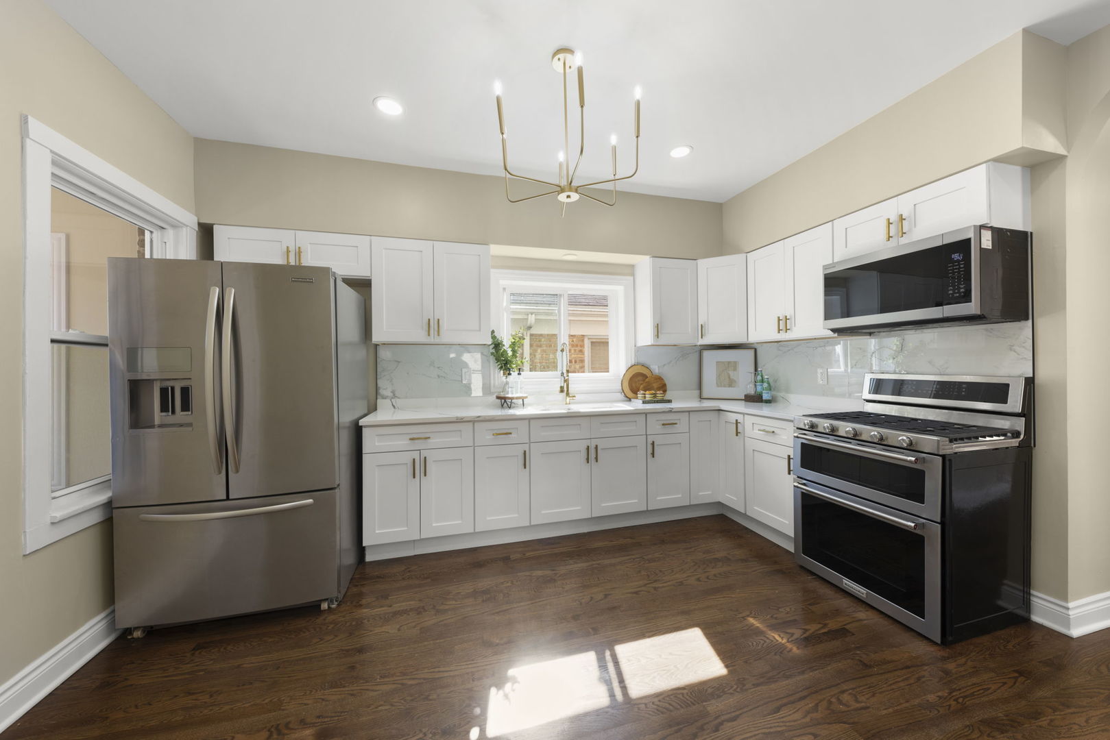 1335 Wesley Avenue, Berwyn, IL 60402