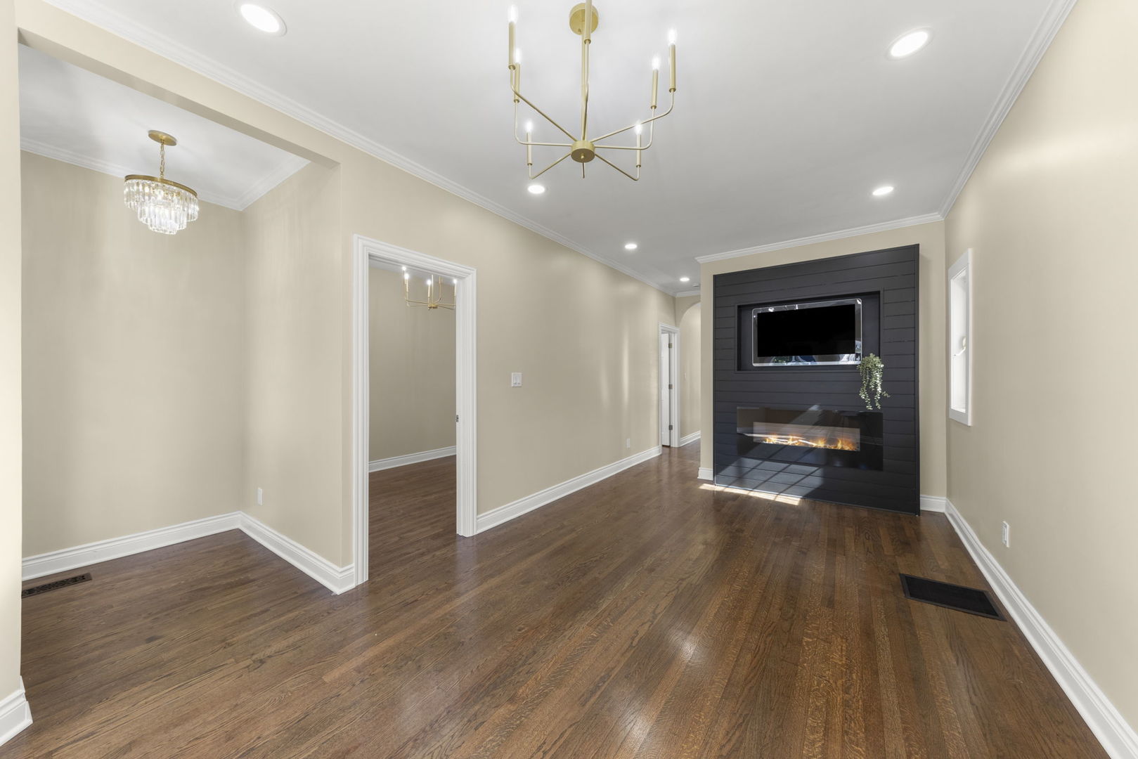 1335 Wesley Avenue, Berwyn, IL 60402