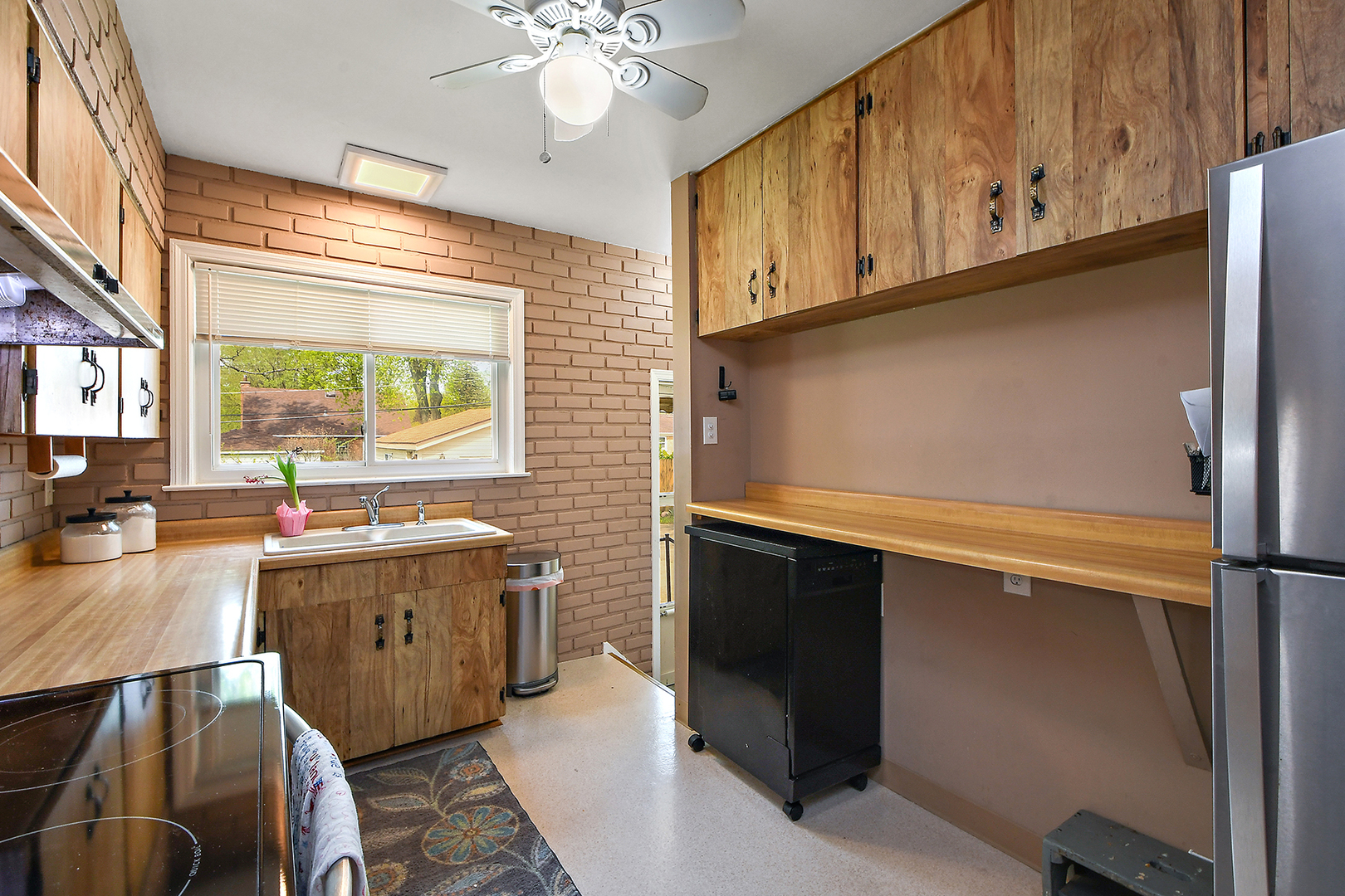 18450 Homewood Avenue, Homewood, IL 60430