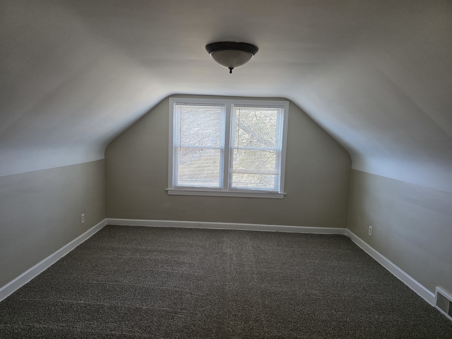 9514 S Bell Avenue, Chicago, IL 60643