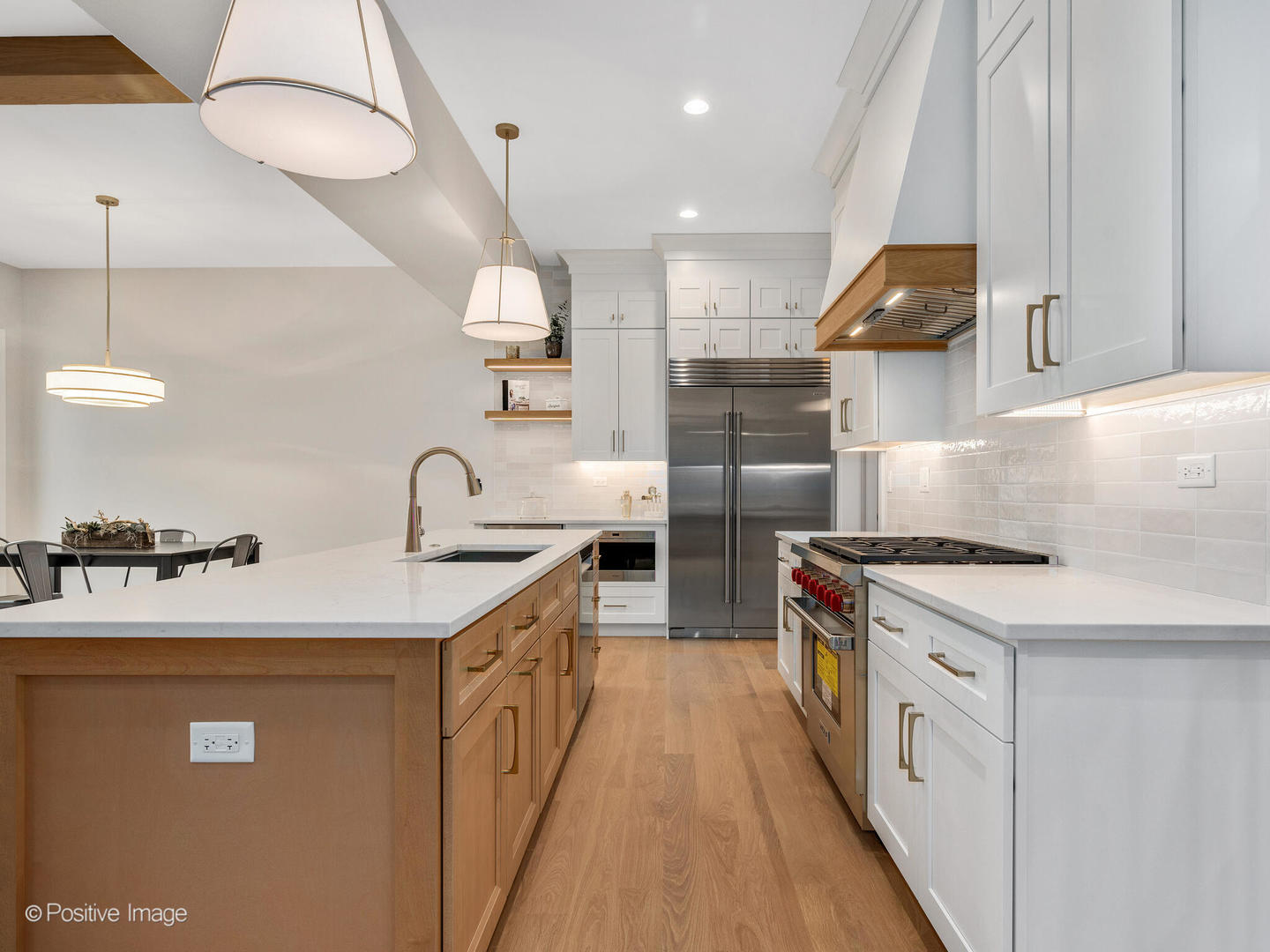 104 N Evergreen Avenue, Elmhurst, IL 60126