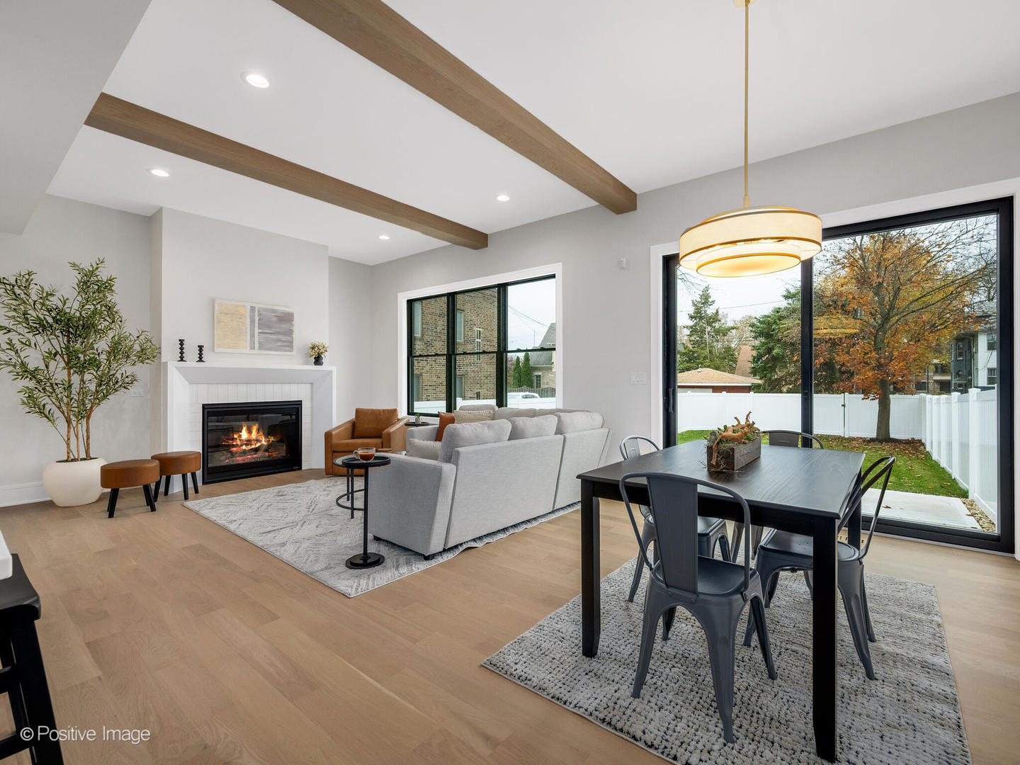 104 N Evergreen Avenue, Elmhurst, IL 60126