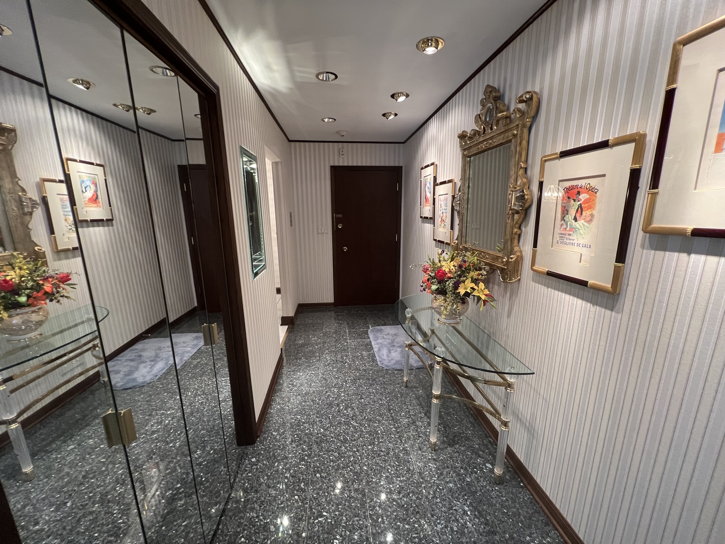 500 Thames Parkway #1F, Park Ridge, IL 60068