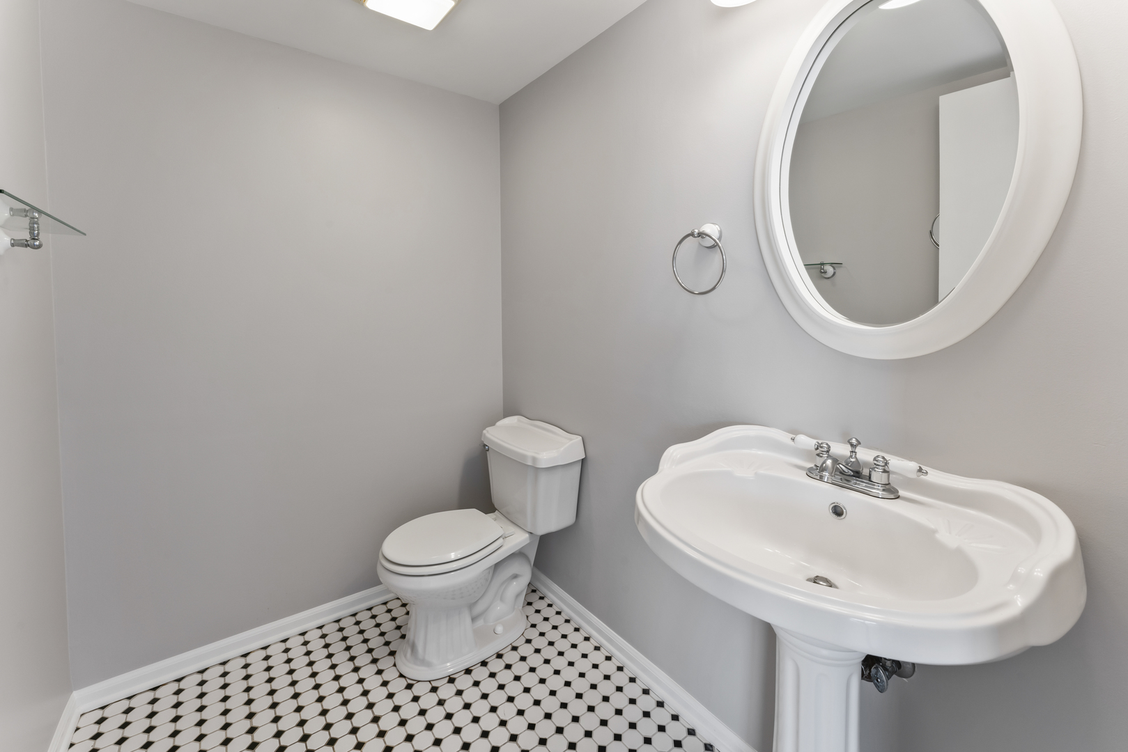 676 Rosner Drive, Roselle, IL 60172