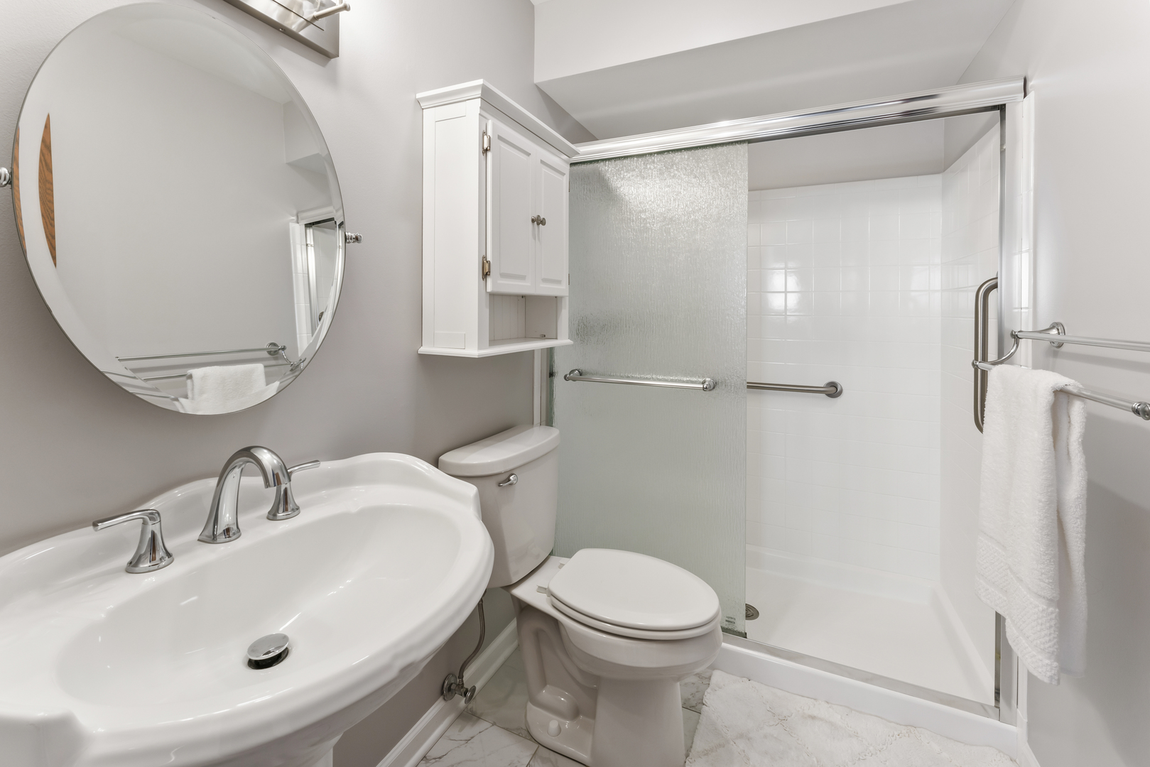 676 Rosner Drive, Roselle, IL 60172