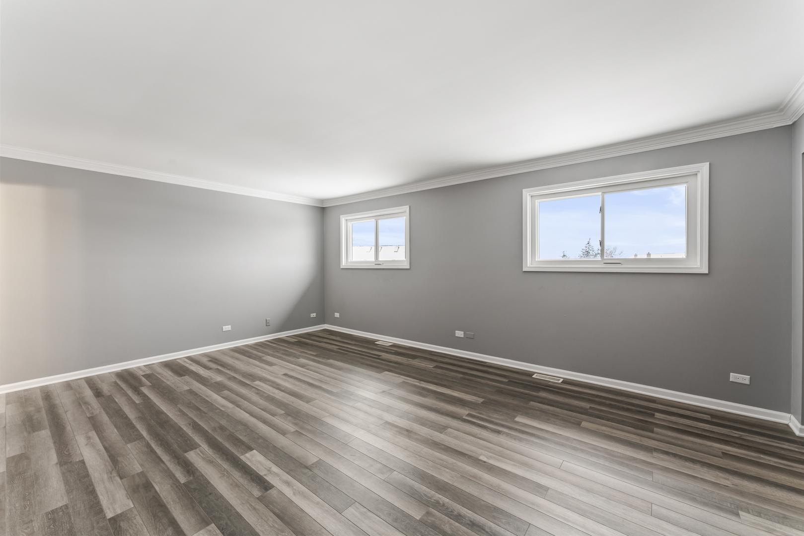 676 Rosner Drive, Roselle, IL 60172